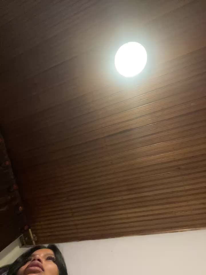 agathageorgiou - Stripchat webcam show • Monday, August 4, 2025 #Flashing #Striptease #Skinny